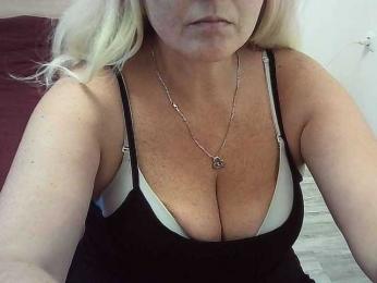 Multiply-orgazm webcam bongacams model stream image