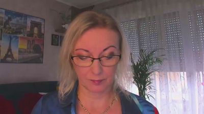 VanessaLUX webcam model stream image