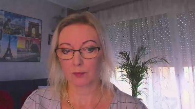 VanessaLUX webcam model stream image