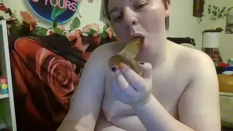 AverageRose webcam model stream image