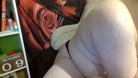 AverageRose webcam model stream image