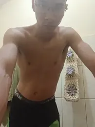 Yuripauzao20cm webcam model stream image