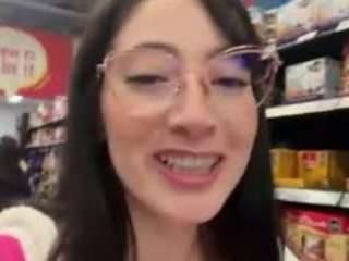 saritanice webcam model stream image
