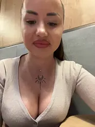 beautydiamond webcam stripchat model stream image