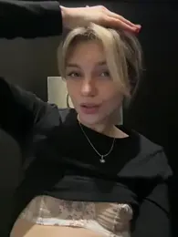 ValenciaShock webcam stripchat model stream image