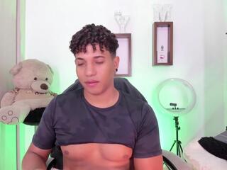Yoxi Martinez webcam flirt4free model stream image