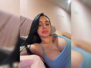 AprilRosse webcam model stream image