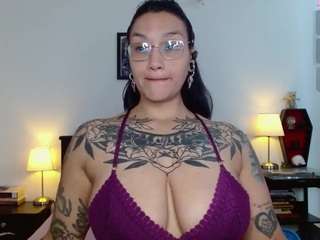 toothyy webcam camsoda model stream image