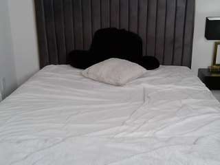 january-rose webcam model stream image