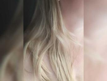 Mila2703 webcam model stream image