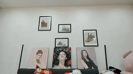 dolly_ll webcam model stream image