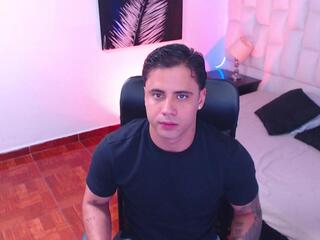 Aiden Owens webcam model stream image