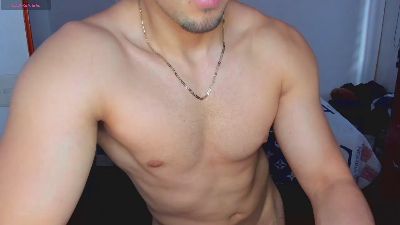 Tommy_bred webcam cam4 model stream image