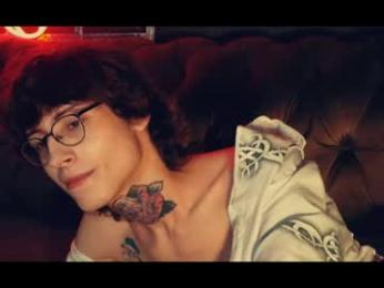 hotdogswaitingaports webcam chaturbate model stream image