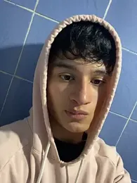 Patrick_Howland_ webcam model stream image