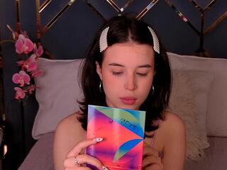 Lana Pierce webcam model stream image