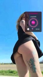 xHotmilf87x webcam model stream image