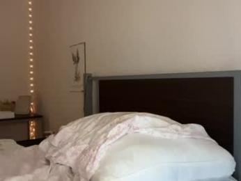 tiffanyy9 webcam model stream image