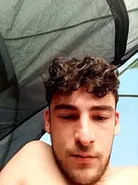 Yasinyasin7 webcam model stream image