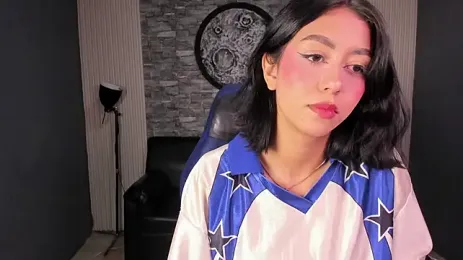 gemma_19_ webcam stripchat model stream image