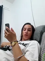 ofjuliaa webcam model stream image