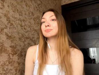 MyrticeDollen webcam bongacams model stream image