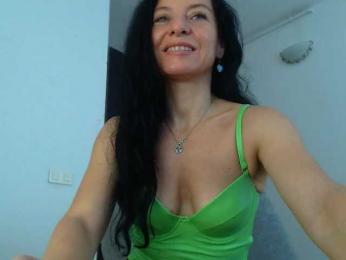 BluEyesBaby webcam bongacams model stream image