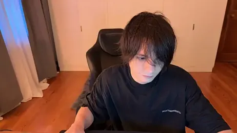 SasukeUhchiaa webcam stripchat model stream image