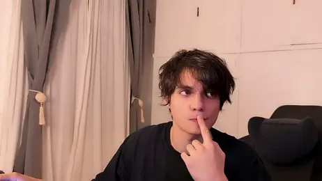 SasukeUhchiaa webcam stripchat model stream image