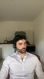 eauminerale webcam model stream image