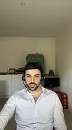 eauminerale webcam model stream image