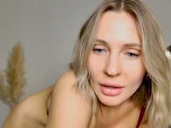 lilithra_ webcam model stream image