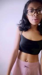 AnjelyG webcam cam4 model stream image