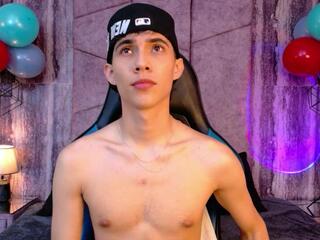 Aaron Dayker webcam model stream image