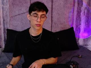 Aaron Dayker webcam model stream image