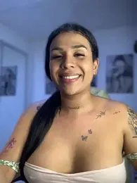 tinalove7 webcam model stream image