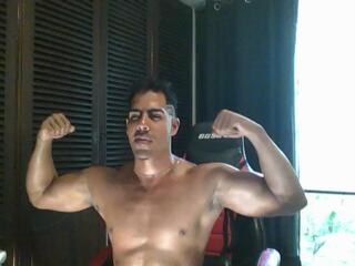 King Raul webcam flirt4free model stream image