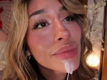 connie_deep webcam model stream image