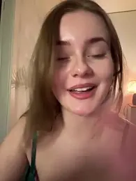 MaribelRiver webcam model stream image