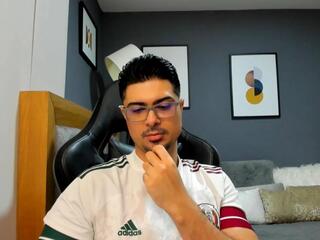 Wext webcam model stream image