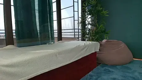 AlicePirs webcam model stream image