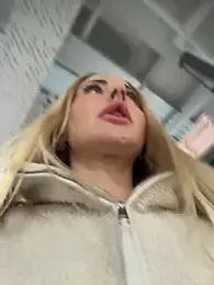 EmaSalis webcam model stream image