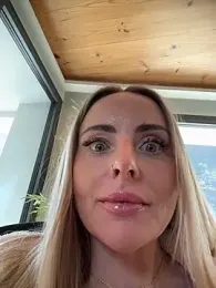 EmaSalis webcam model stream image