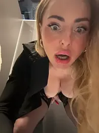 EmaSalis webcam model stream image