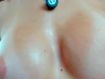 saradiamond01 webcam chaturbate model stream image