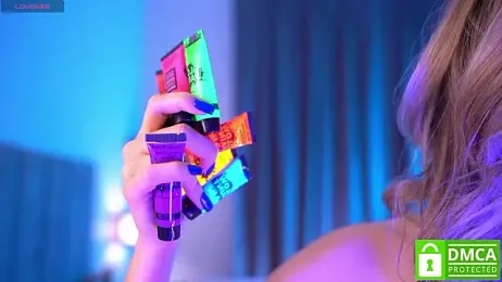 Tella_dream webcam model stream image