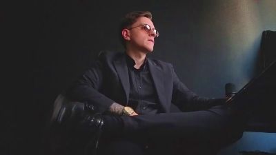 FelixStark webcam model stream image