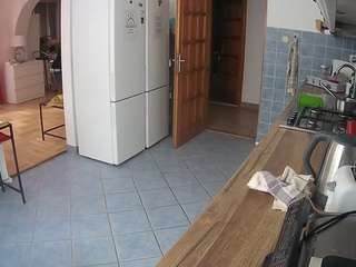 voyeurcam-julmodels-kitchen webcam camsoda model stream image