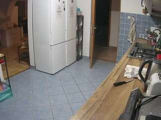 voyeurcam-julmodels-kitchen webcam model stream image