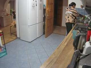 voyeurcam-julmodels-kitchen webcam model stream image